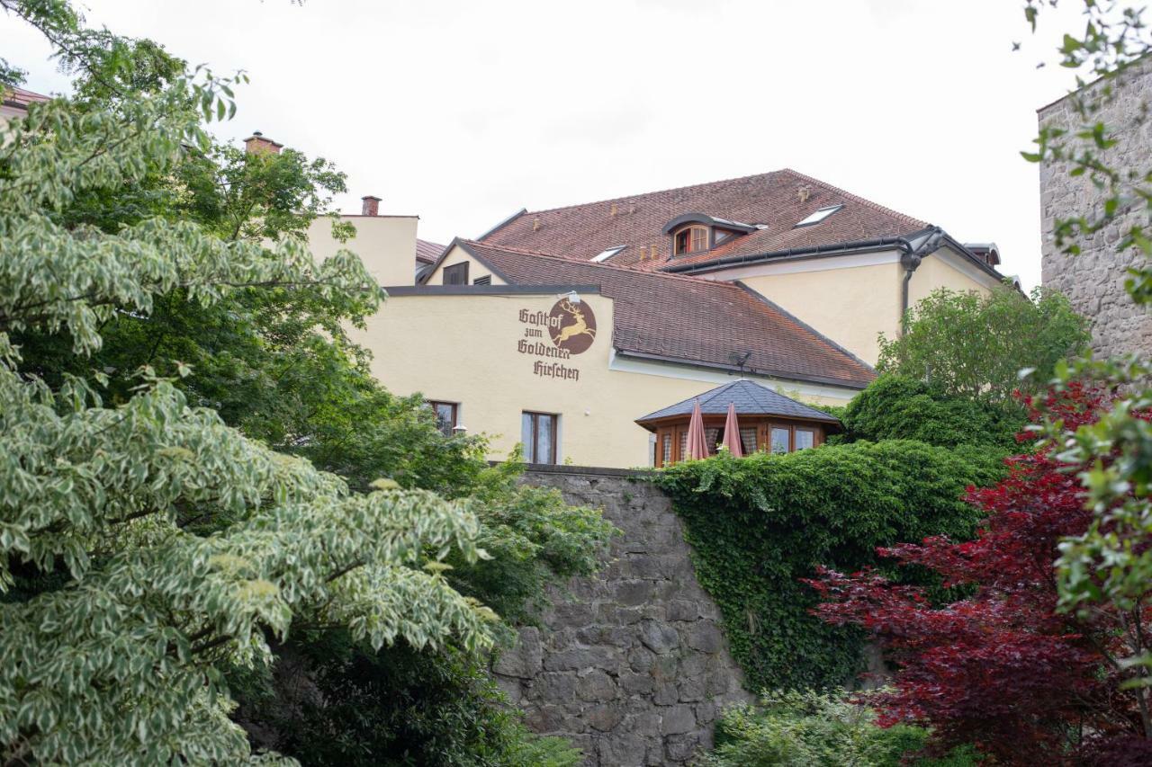 פרישטאדט Hotel Zum Goldenen Hirschen מראה חיצוני תמונה