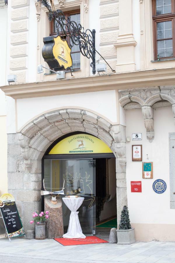פרישטאדט Hotel Zum Goldenen Hirschen מראה חיצוני תמונה