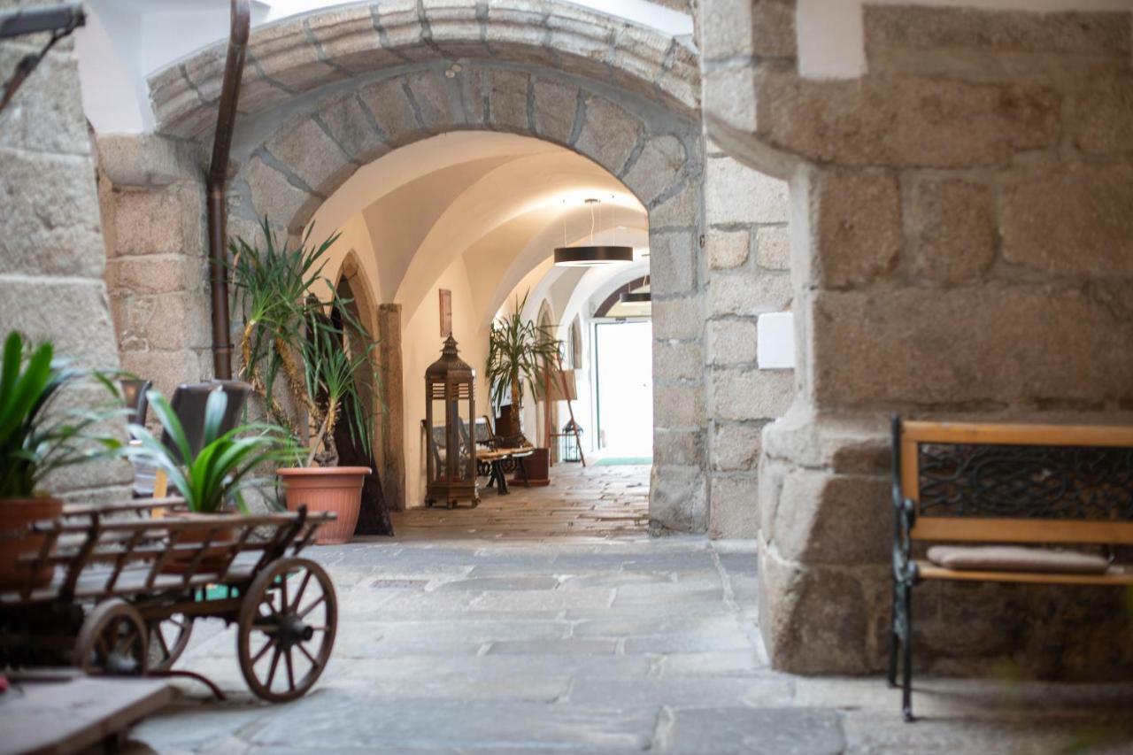 פרישטאדט Hotel Zum Goldenen Hirschen מראה חיצוני תמונה